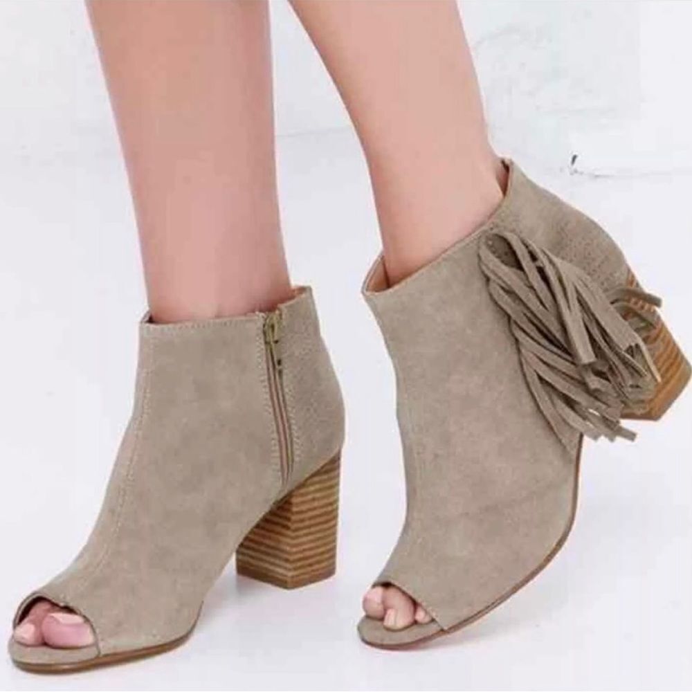 Kensie Erika Fringe Ankle Booties
